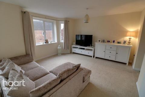 2 bedroom apartment to rent, Lysaght Gardens, Newport