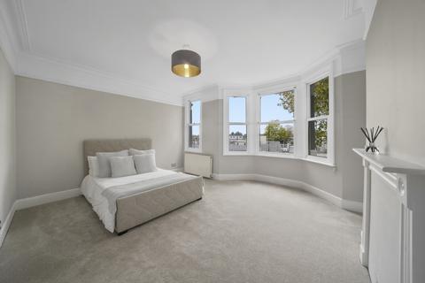 1 Drayton Green, London, W13 0JE