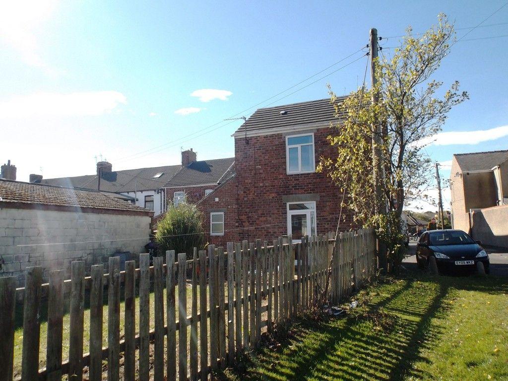 Two Bed Detached House To Let