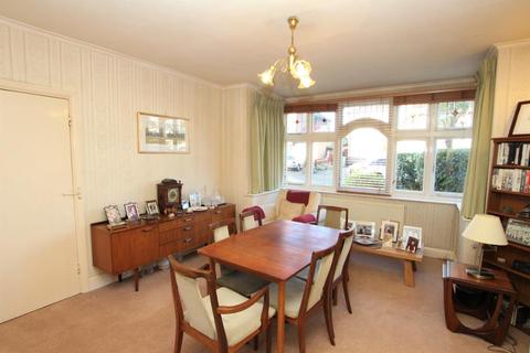 20 Winchfield Close, Harrow, HA3 0DT