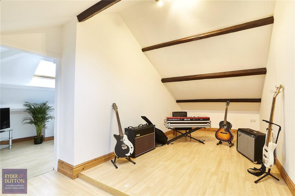 Second Floor Landing