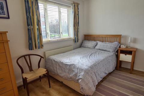 1 West Close, Cockfosters, Barnet, EN4 0AT