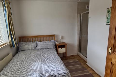 1 West Close, Cockfosters, Barnet, EN4 0AT