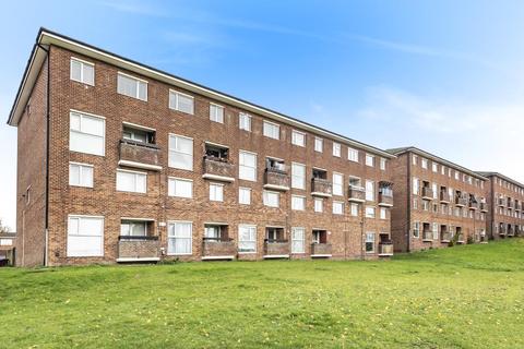 Flat 8, 1 Aveley Walk, Reading, RG2 0AP