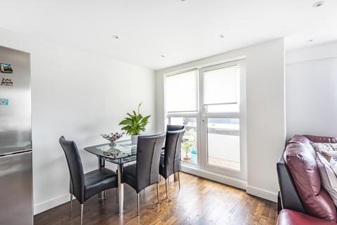 Flat 8, 1 Aveley Walk, Reading, RG2 0AP