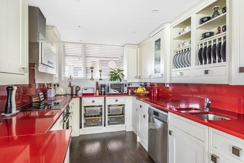 Flat 8, 1 Aveley Walk, Reading, RG2 0AP