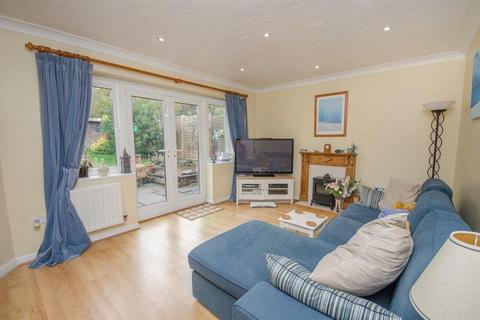 7 Applin Green, Emersons Green, Bristol, BS16 7ES