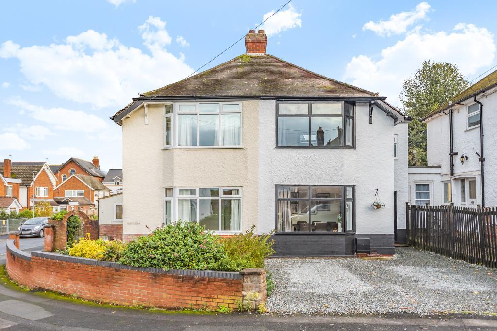 White Horse Square, Hereford, HR4 3 bed semidetached house £230,000