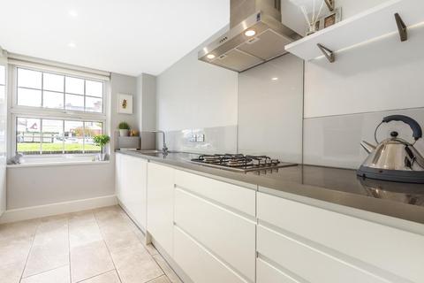13, Bedford Court Grena Road, Richmond, TW9 1XT