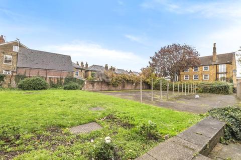 13, Bedford Court Grena Road, Richmond, TW9 1XT