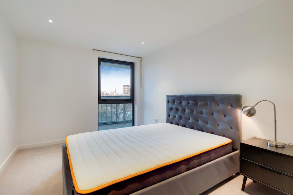 4 Master Bedroom-2