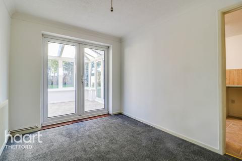 38 Canons Close, Thetford, IP24 3PW