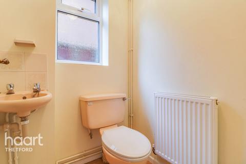 38 Canons Close, Thetford, IP24 3PW