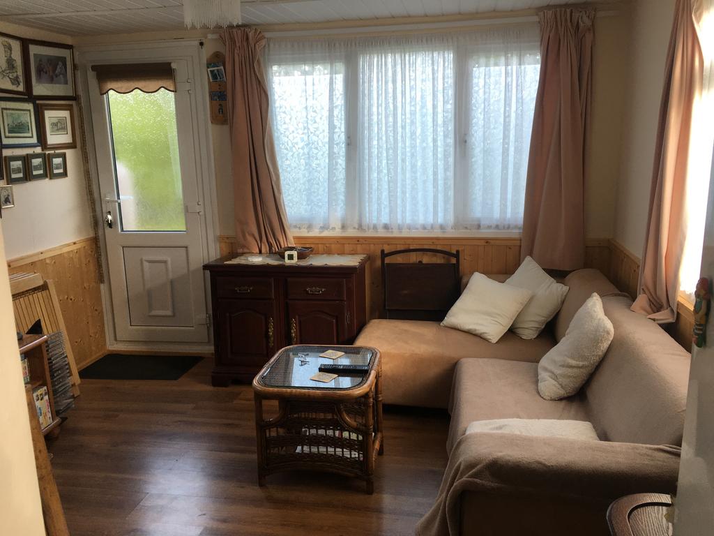 CYC Coastal Club, Marine Parade, Sheerness, Kent ME12 2 bed park home