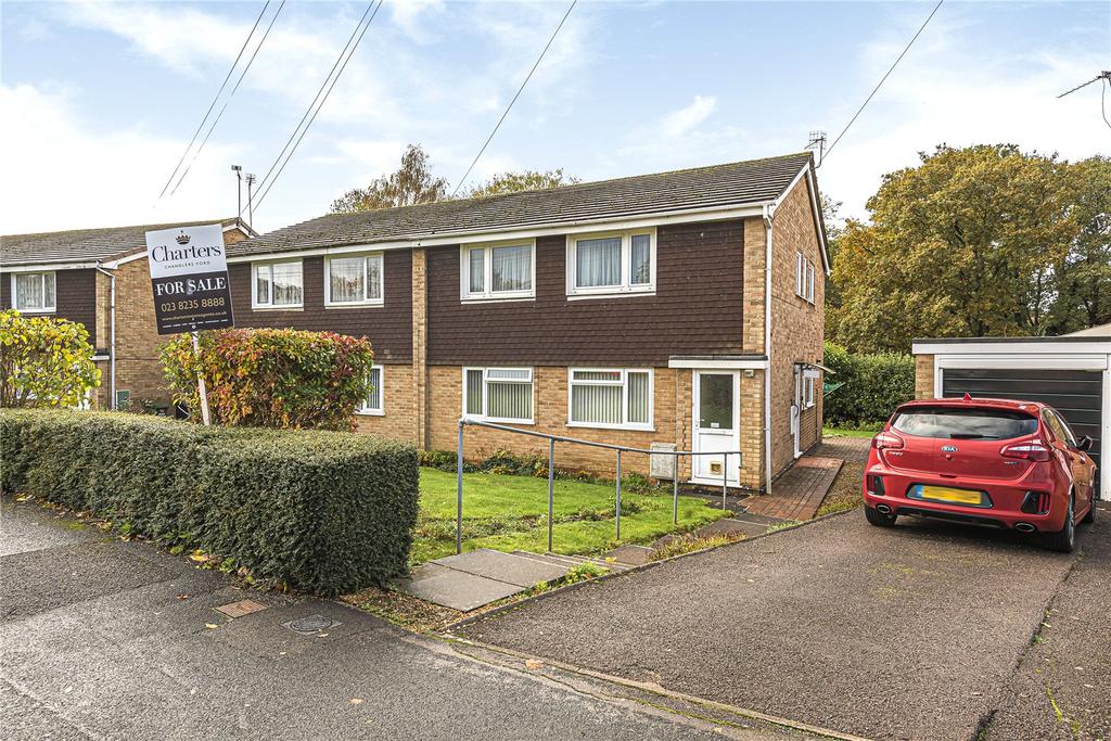 Bodycoats Road, Chandler's Ford... 2 bed £190,000