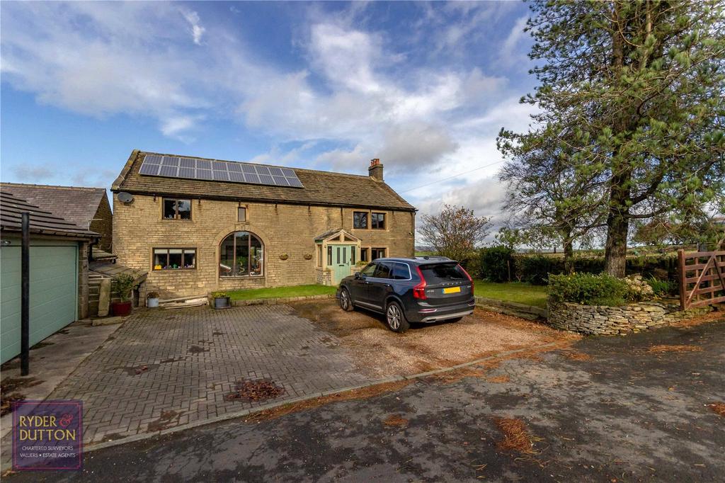 Saddleworth Road, Barkisland, HALIFAX, West Yorkshire, HX4 5 bed