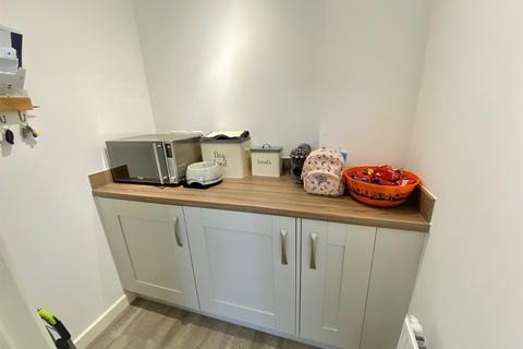 36 Brunel Road, Cam, Dursley, GL11 5DE