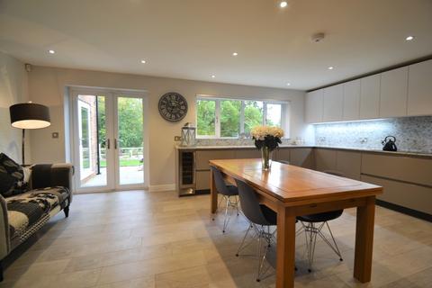 Cedarwood House Main Road, Sandleheath, Fordingbridge, SP6 1TD
