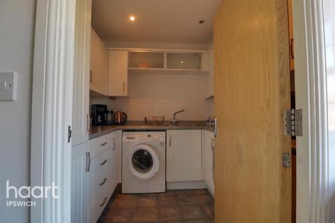 2 bedroom apartment to rent, Offord Close, Ipswich