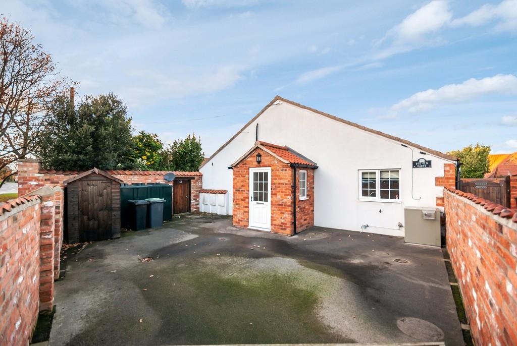 Lincoln Lane, Thorpeonthehill 2 bed barn conversion £695 pcm (£160 pw)