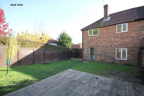 20 Wealden Close, Crowborough, TN6 2ST