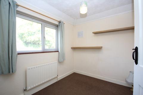 20 Wealden Close, Crowborough, TN6 2ST