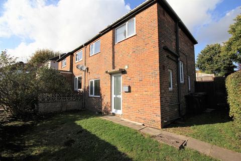 20 Wealden Close, Crowborough, TN6 2ST