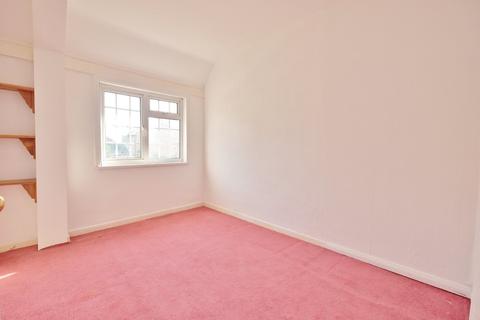 3 Knockholt Road, Halstead, Sevenoaks, TN14 7ET