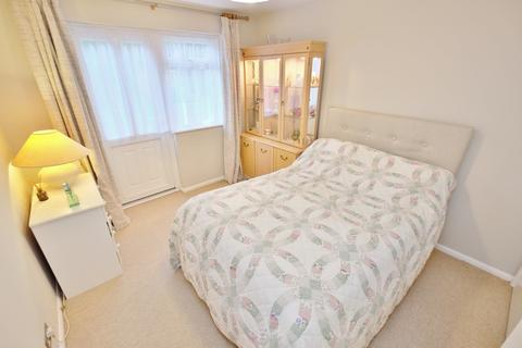 23 Taylor Close, Orpington, BR6 9UH