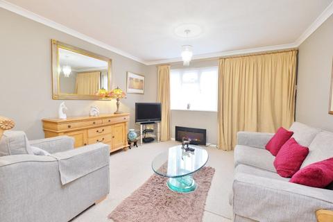 23 Taylor Close, Orpington, BR6 9UH