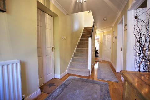 3 Stanway Close, Uttoxeter, ST14 8UZ