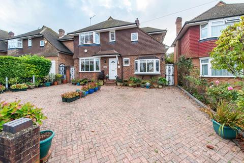 55 Elmfield Way, South Croydon, CR2 0EJ