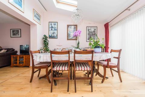 55 Elmfield Way, South Croydon, CR2 0EJ
