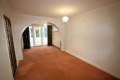 2 Barnfield, Nottingham, NG11 7DT