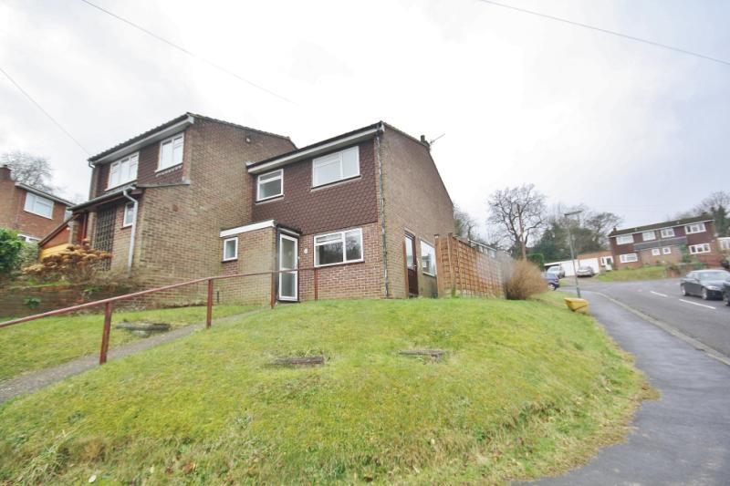 South Hill, Godalming, Surrey, GU7 3 bed house £1,400 pcm (£323 pw)