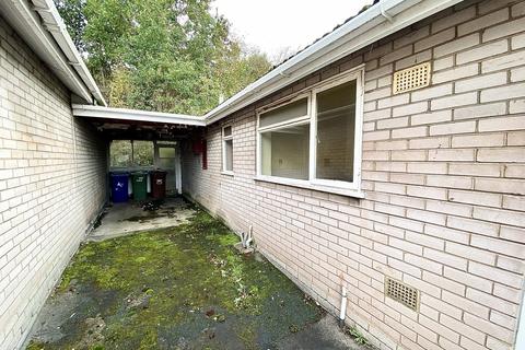 4 Heather Close, Brereton, Rugeley, WS15 1BB