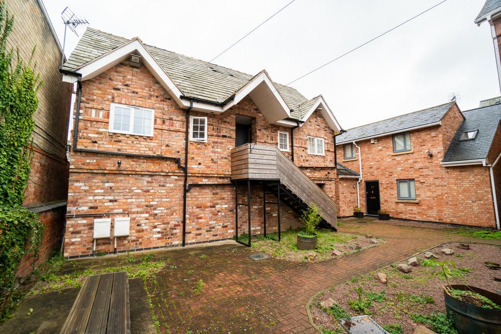 Clarendon Park Road, Clarendon Park, Leicester 1 bed apartment £625 pcm (£144 pw)