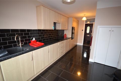 211 Bodmin Crescent, Leeds, LS10 4NE