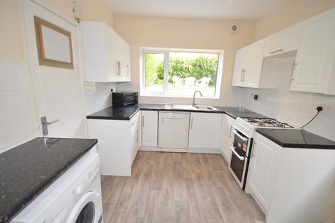 6 bedroom detached house to rent, Stanfield Road, Winton