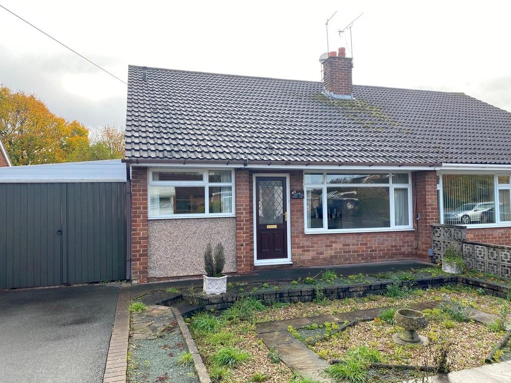 Romsey Avenue, Weddington, Nuneaton 3 bed semidetached bungalow £190,000