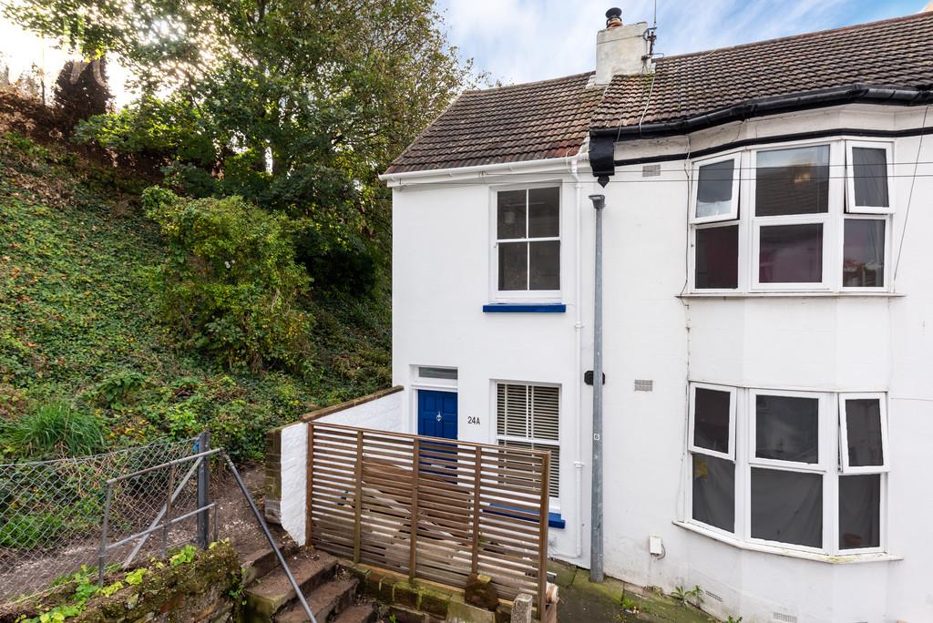 Bute Street, Brighton 2 bed end of terrace house £340,000