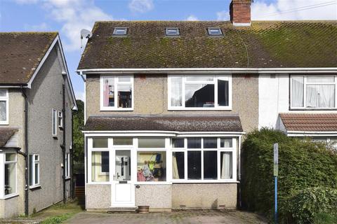 30 Lodge Road, Fetcham, Leatherhead, KT22 9QY