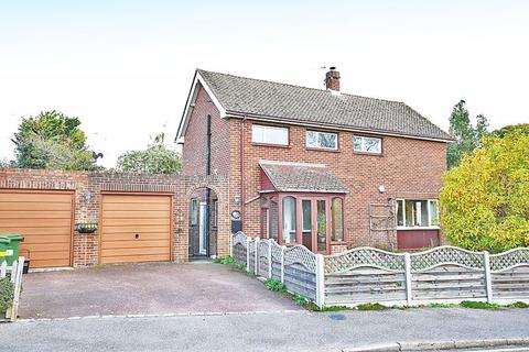 2 Boxley Close, Penenden Heath, Maidstone, ME14 2DJ