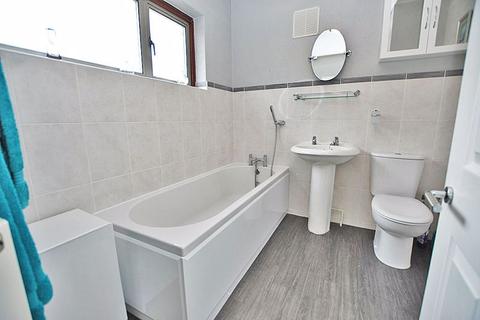 2 Boxley Close, Penenden Heath, Maidstone, ME14 2DJ