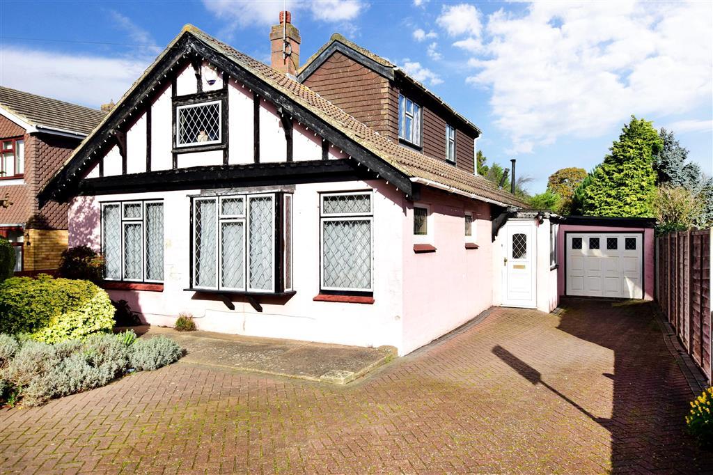Woodside, Wigmore, Gillingham, Kent 3 bed detached bungalow £475,000