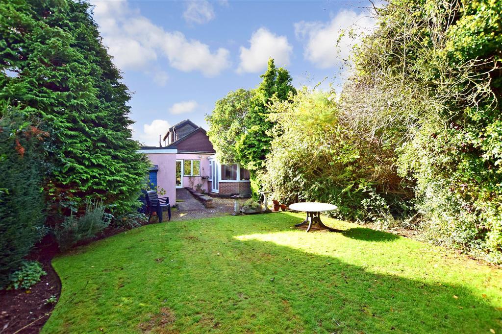 Woodside, Wigmore, Gillingham, Kent 3 bed detached bungalow £475,000