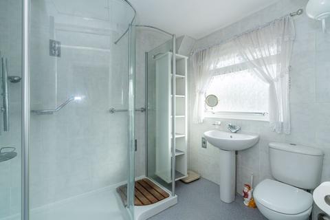 85 Devonshire Green, Farnham Royal, Slough, SL2 3DX