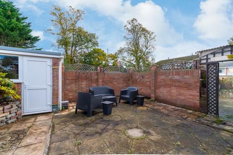 85 Devonshire Green, Farnham Royal, Slough, SL2 3DX
