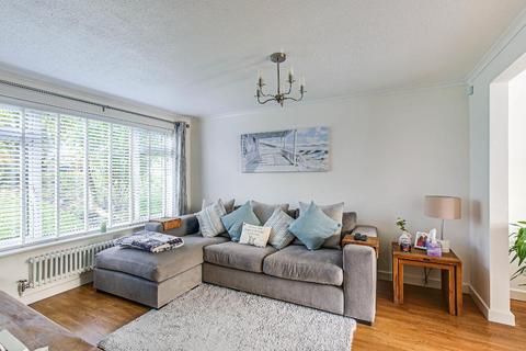 72 Nightingale Road, South Croydon, CR2 8PT