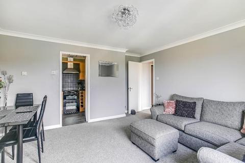 43 Montana Close, South Croydon, CR2 0AT